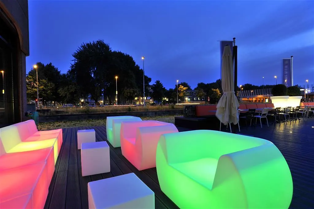 Xo Hotels Park West Amsterdam 4*,